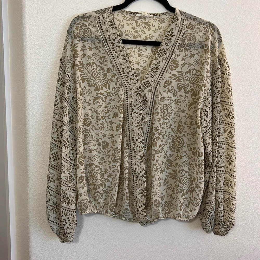 Green/grey blouse from buckle